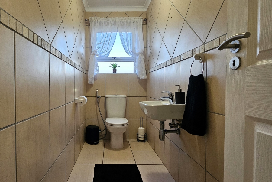 3 Bedroom Property for Sale in Sunset Estate Western Cape